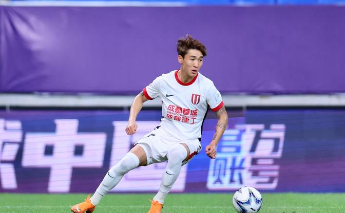 中国足球聚焦全新赛季，球队风头无两的简单介绍