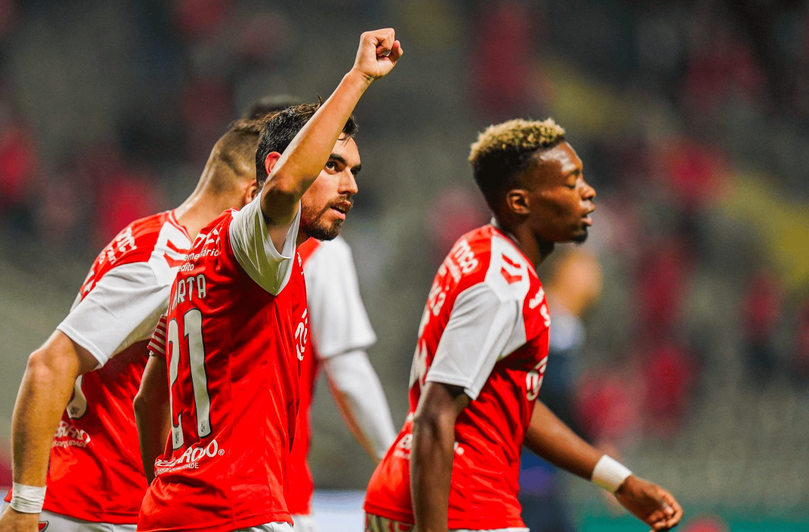 亚特兰大迎来胜利，晋级比赛关键一战的简单介绍