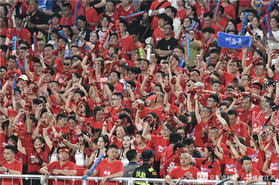 关于杰出球员火力全开，领队率队冲刺胜利的信息